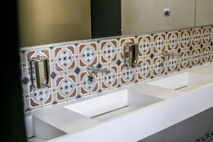 Estetyczna łazienka przy Grodzkiej oddana do użytku