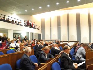 Nadzwyczajna Sesja Rady Miasta Płocka. Radni debatowali nad podwyżkami