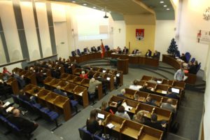Zaprzysiężenie dwóch nowych radnych i składy komisji. II Sesja Rady Miasta Płocka