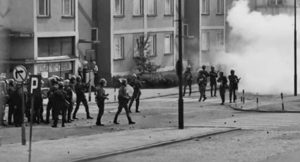41 lat temu Polacy obudzili się w innej rzeczywistości. Czołgi na ulicach, uzbrojeni żołnierze, godzina policyjna…