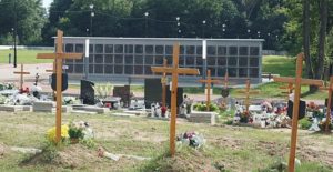 Pierwsze kolumbarium stanęło na płockim cmentarzu. Jaki jest koszt za niszę?