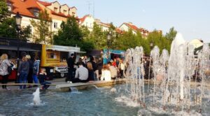Food trucki wypełnione daniami z całego świata. ‘Pyszny’ festiwal potrwa w Płocku trzy dni