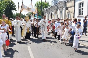 Cztery procesje Bożego Ciała przejdą ulicami Płocka. Biskup płocki udzielił dyspensy
