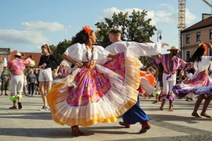 Tańce ludowe z całego świata, czyli Vistula Folk Festival. Już od dziś Płock ponownie stolicą folkloru