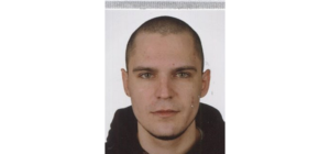 Zaginął 28-letni Kamil. Mężczyzna wsiadł w Płocku do “taksówki” i miał dotrzeć na lotnisko