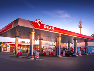 Tańsze paliwo na stacjach paliw Orlen. Majówka promocja rozpoczyna się od piątku…