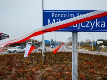 Efekt wyjątkowej współpracy kierowcy odczuwają od kilku miesięcy. Brakowało oficjalnego otwarcia i patrona. Już jest! [FOTO]