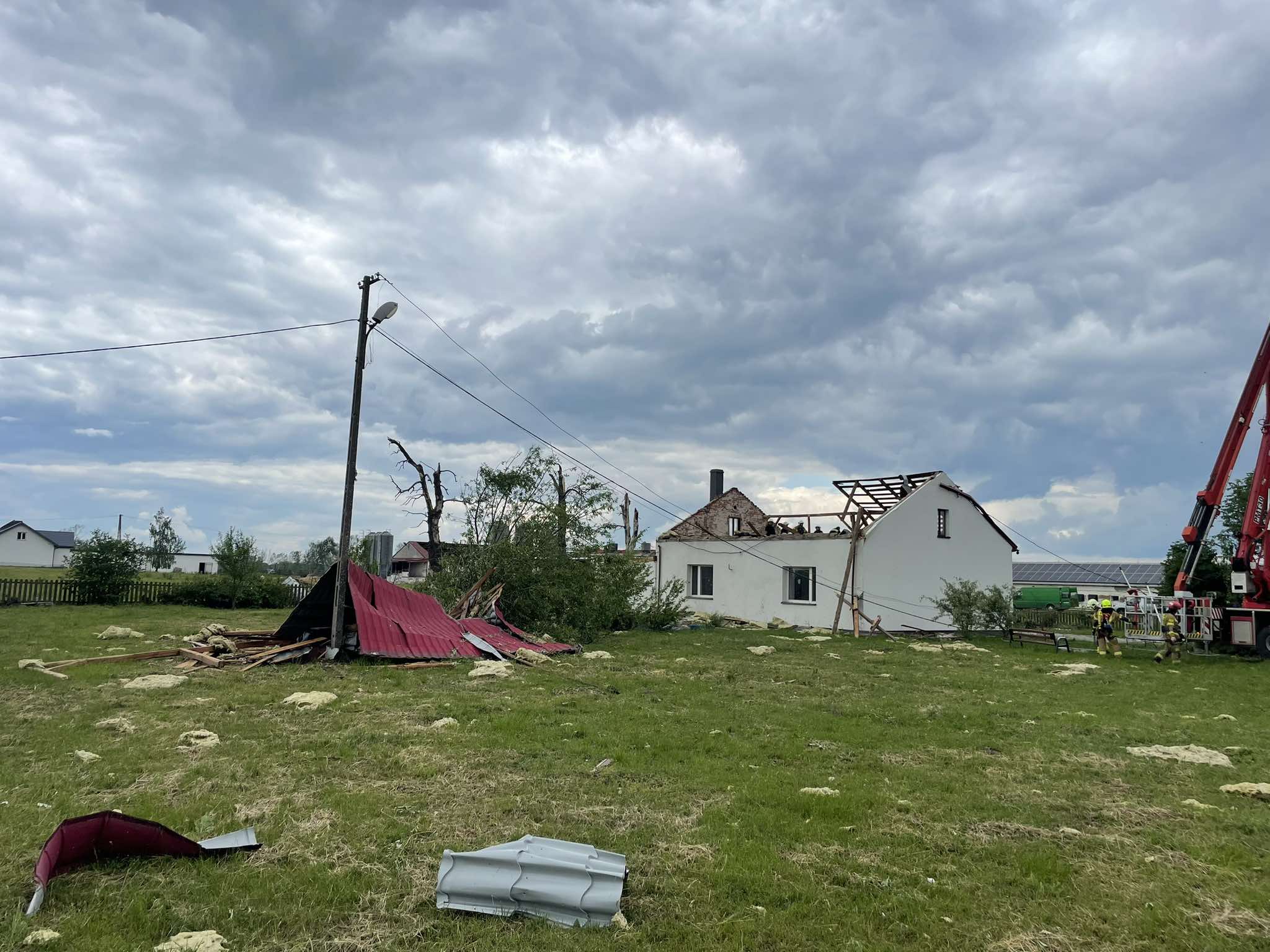 Trwa szacowanie strat po nawałnicy w województwie. Najwięcej zgłoszeń z powiatu płockiego