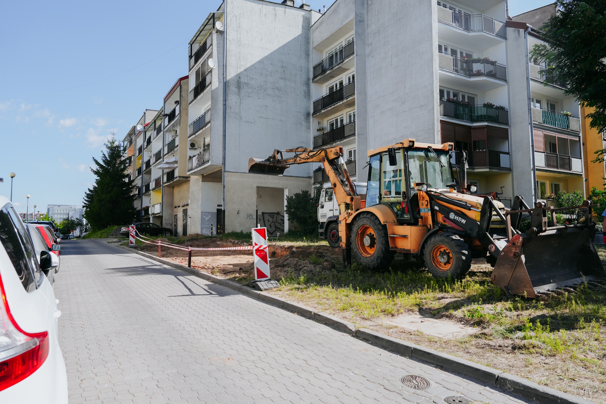 Zmiany przy płockiej szkole. Powstaje tam specjalne miejsce z myślą o rodzicach i ich dzieciach