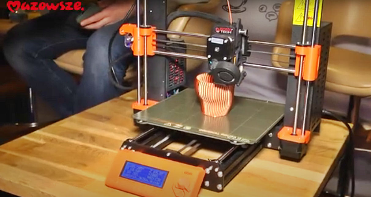 Informacje z Mazowsza. Miliardy z Unii Europejskiej na rozwój, odznaczenia dla ratowników oraz sporo innych wiadomości [FILM]