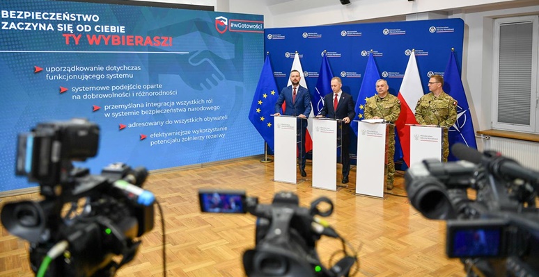 Pierwszy taki program skierowany do Polek i Polaków. „wGotowości” co warto wiedzieć? Publikujemy przydatne linki