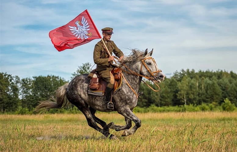 Wywieś flagę Mazowsza – symbol, który określa nas jako Polaków, Europejczyków i Mazowszan. Niech dumnie powiewa…