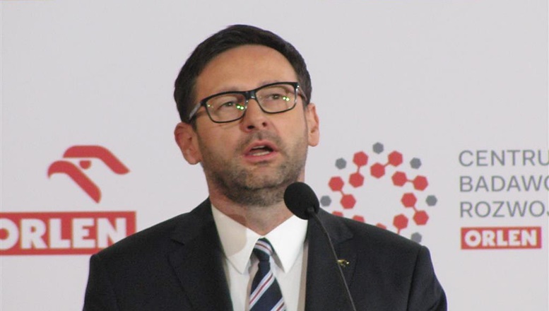 Obajtek wezwany do Prokuratury. Kaczyński nawołuje do protestu. Orlen przypomina o „epidemii dystrybutorów” i miliardach złotych