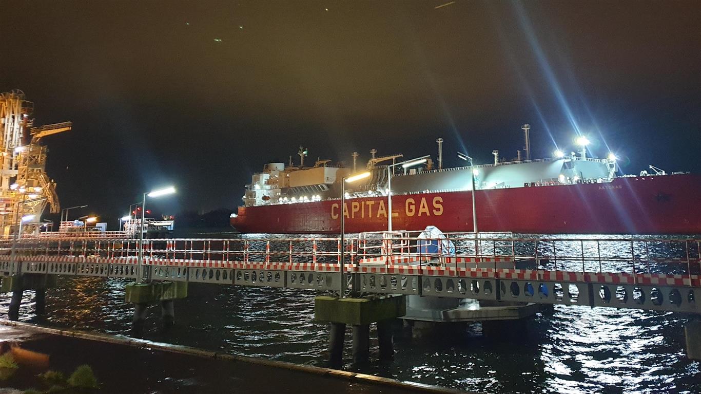 Orlen odebrał 400. dostawę gazu, która przypłynęła do Polski. Dziś w Płocku prezes Gaz-System zapowiedział bardzo istotną inwestycję [FOTO]