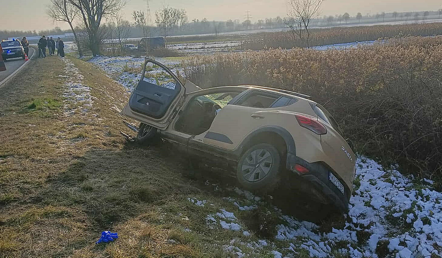 Czołowe zderzenie samochodów w gm. Wyszogród. Lądował helikopter LPR. Droga całkowicie zablokowana!