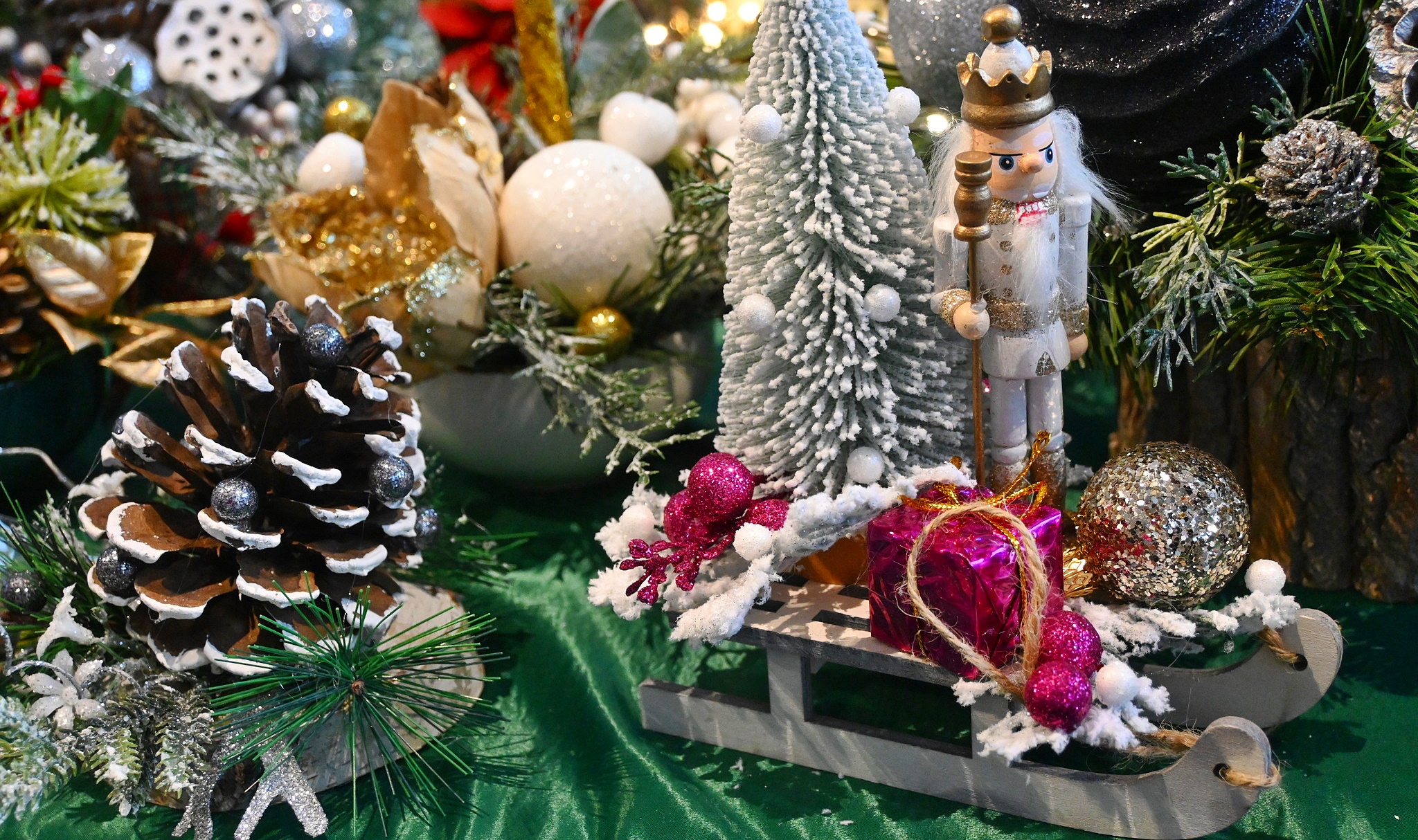 Święta Bożego Narodzenia na Mazowszu. Swoista ściągawka do tradycji i obrzędów. Ciepłe słowa od marszałka… [FILM]