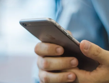 Dziwna wiadomość z Urzędu Miasta Płocka w telefonach mieszkańców. Ratusz prosi: zignorujcie