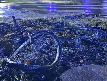 Potrącenie rowerzysty w Mańkowie (gm. Stara Biała). Droga całkowicie zablokowana!