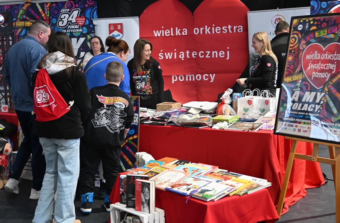 Nawet było morsowanie w kształcie serca! W gminach powiatu płockiego Orkiestra grała z fantazją. Starostwo dziękuje [FOTO]