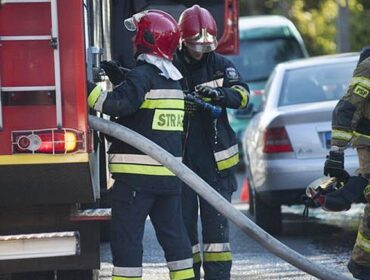 Pożar elewacji galerii handlowej Wisła w Płocku. Ewakuowano około 400 osób!