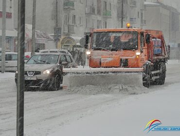 Odśnieżanie, sól, piasek… Ile dotychczas kosztowała zima w Płocku? Kwota jest bardzo duża