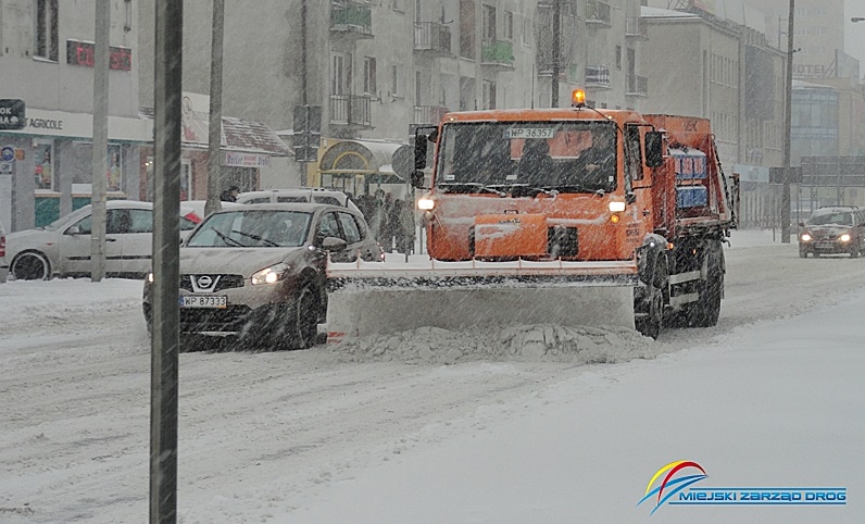 Odśnieżanie, sól, piasek… Ile dotychczas kosztowała zima w Płocku? Kwota jest bardzo duża
