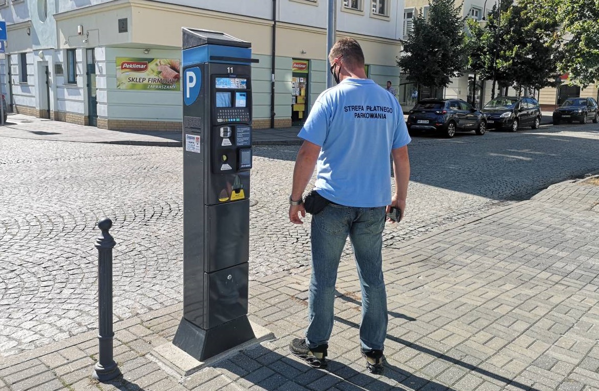 Od dziś obowiązuje w Płocku większa strefa płatnego parkowania. Które ulice na liście?