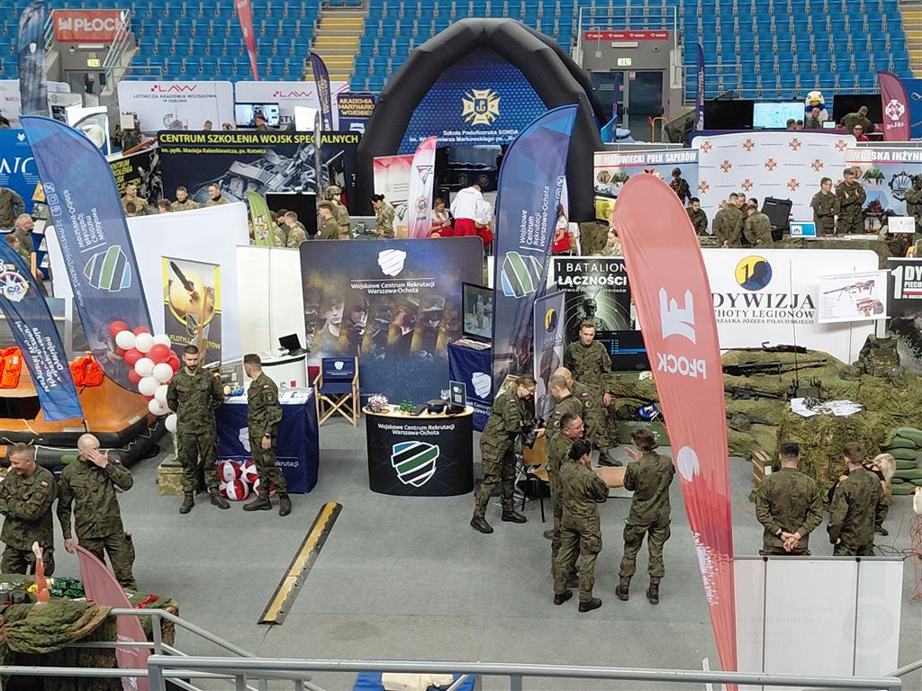 Płock to 'najbezpieczniejsze’ miasto w Polsce. Przynajmniej dziś i jutro. Tyle sprzętu wojskowego to miasto 'nie widziało’, i to jakiego…[FOTO]