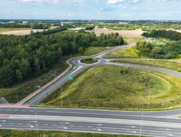 Całkowicie nowa ulica powstanie w Płocku. Doprowadzi wprost do dużych terenów inwestycyjnych. Umowa podpisana!