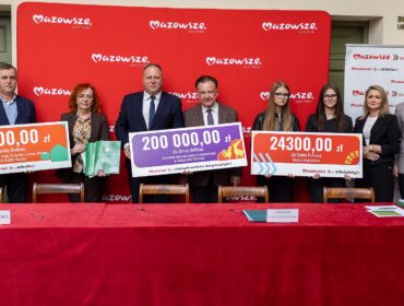 Małe wioski, wielkie rzeczy. Remonty, budowy i modernizacje świetlic w powiecie płockim. Są umowy, są pieniądze