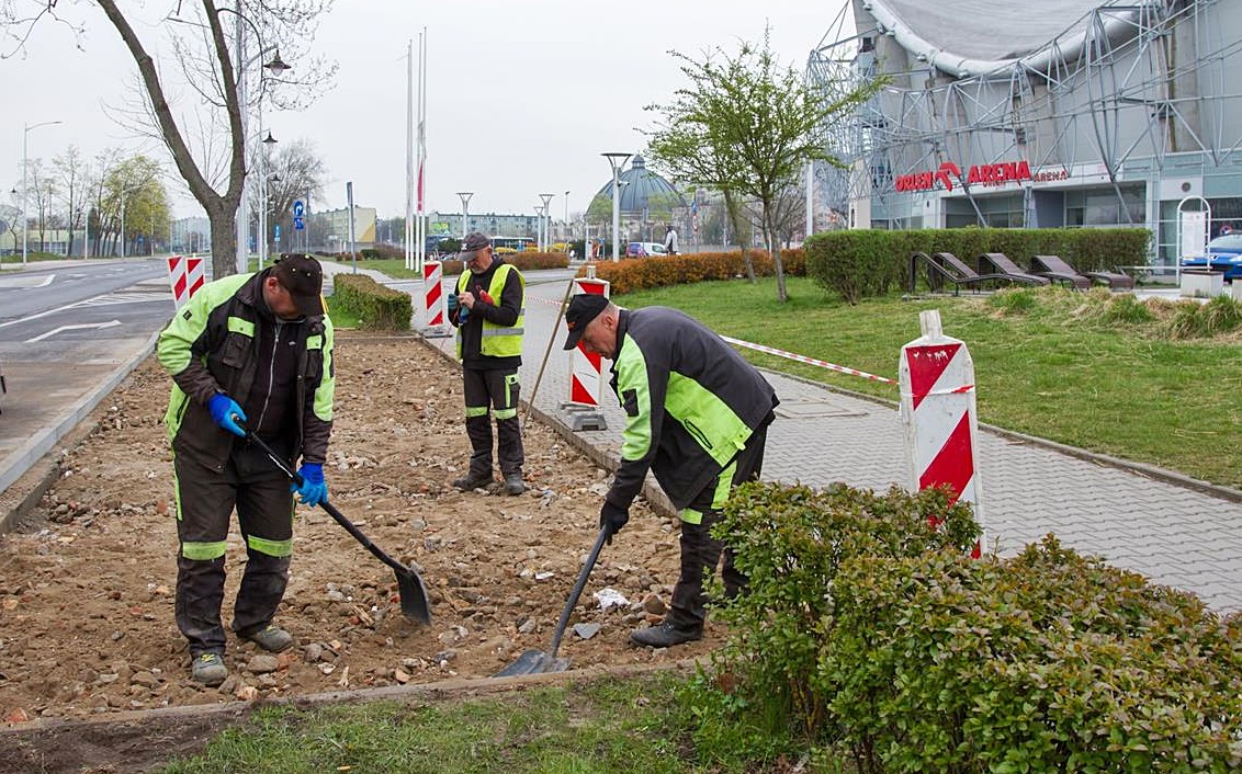 Nowe przejście dla pieszych. Powstaje między Orlen Areną, a płockim stadionem