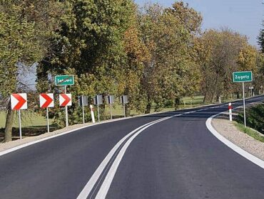 Nowiutką nawierzchnię zyska trasa, która łączy Płock i Zągoty w gminie Bielsk. To jednak nie wszystko…