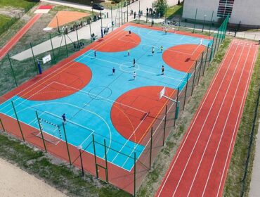 Cieszą takie inwestycje. Kolejny kompleks sportowy w Płocku oddany do dyspozycji mieszkańców [FOTO]