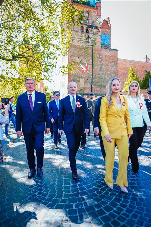 Płockie obchody Święta Narodowego Trzeciego Maja. Ważne słowa o wspólnocie… [FOTO]