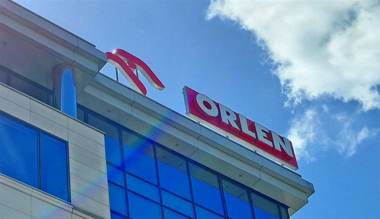 Konkretna pomoc finansowa Fundacji Orlen dla szpitali w Płocku. Wsparcie dla rodziców i najmłodszych pacjentów