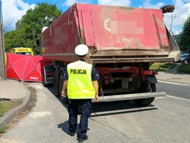 Śmiertelny wypadek na ul. Wyszogrodzkiej w Płocku. Nie żyje 62-letnia kobieta