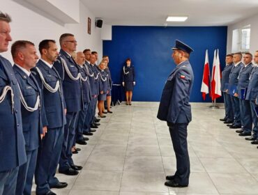 Funkcjonariusze Służby Więziennej w Płocku z awansami i odznaczeniami. Była ku temu wyjątkowa okazja