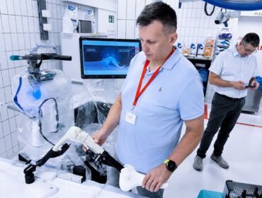 Płocki szpital w elitarnym gronie polskich placówek medycznych. Wzbogacił się o nowoczesny sprzęt dla ortopedów [FOTO]