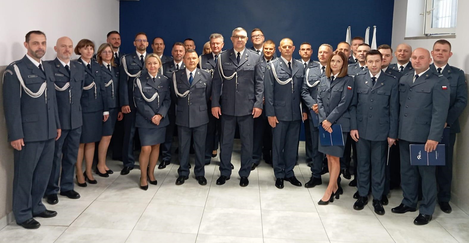Funkcjonariusze Służby Więziennej w Płocku z awansami i odznaczeniami. Była ku temu wyjątkowa okazja