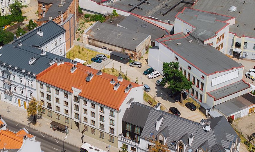 Zniknie kolejna rudera z płockiej ulicy. Powstanie jeden z najnowocześniejszych bloków mieszkalnych [FOTO]