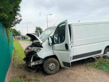 Groźny wypadek w gm. Staroźreby. Lądowały dwa helikoptery LPR. Cztery osoby ranne w tym dwoje dzieci [FOTO]