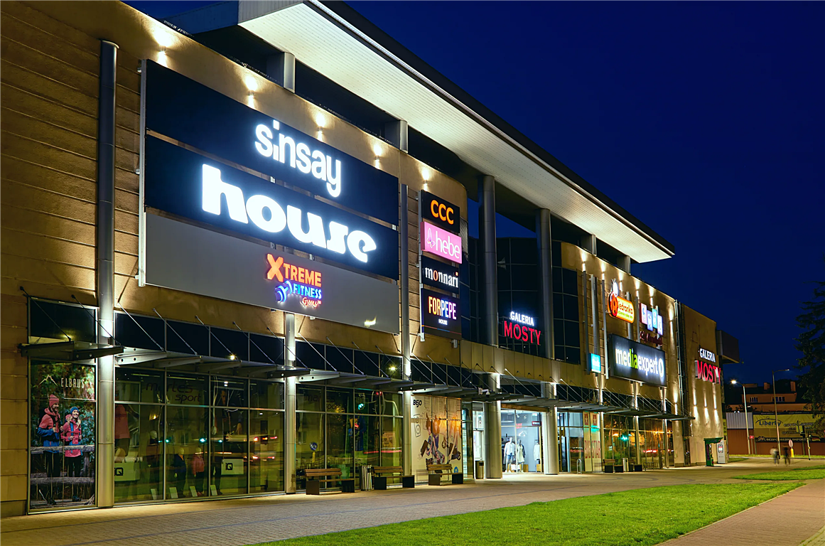 Przybyło najemców w Galerii Mosty. Oferta centrum powiększyła się o restaurację i salon usług beauty