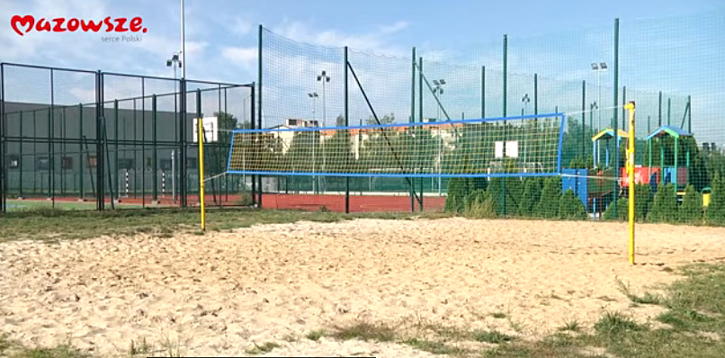 Informacje z Mazowsza. Pięknieje nam ziemia mazowiecka, oj pięknieje. Ogromne inwestycje w bazę sportową, instytucje kultury… [FILM]