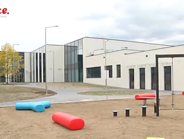 Informacje z Mazowsza. Nowe placówki edukacyjne, nowoczesna kardiologia oraz wozy dla OSP [FILM]