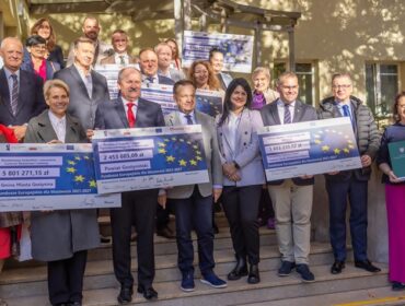 Na służbę zdrowia, rewitalizację i remonty. 45 mln zł podzielone! Na liście beneficjentów m.in. Sierpc, Gostynin, Bulkowo…